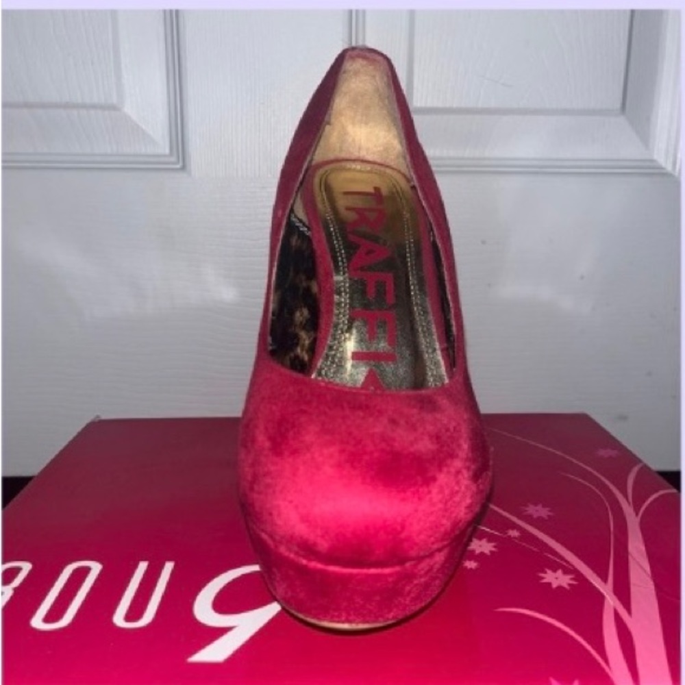 Pink Pumps